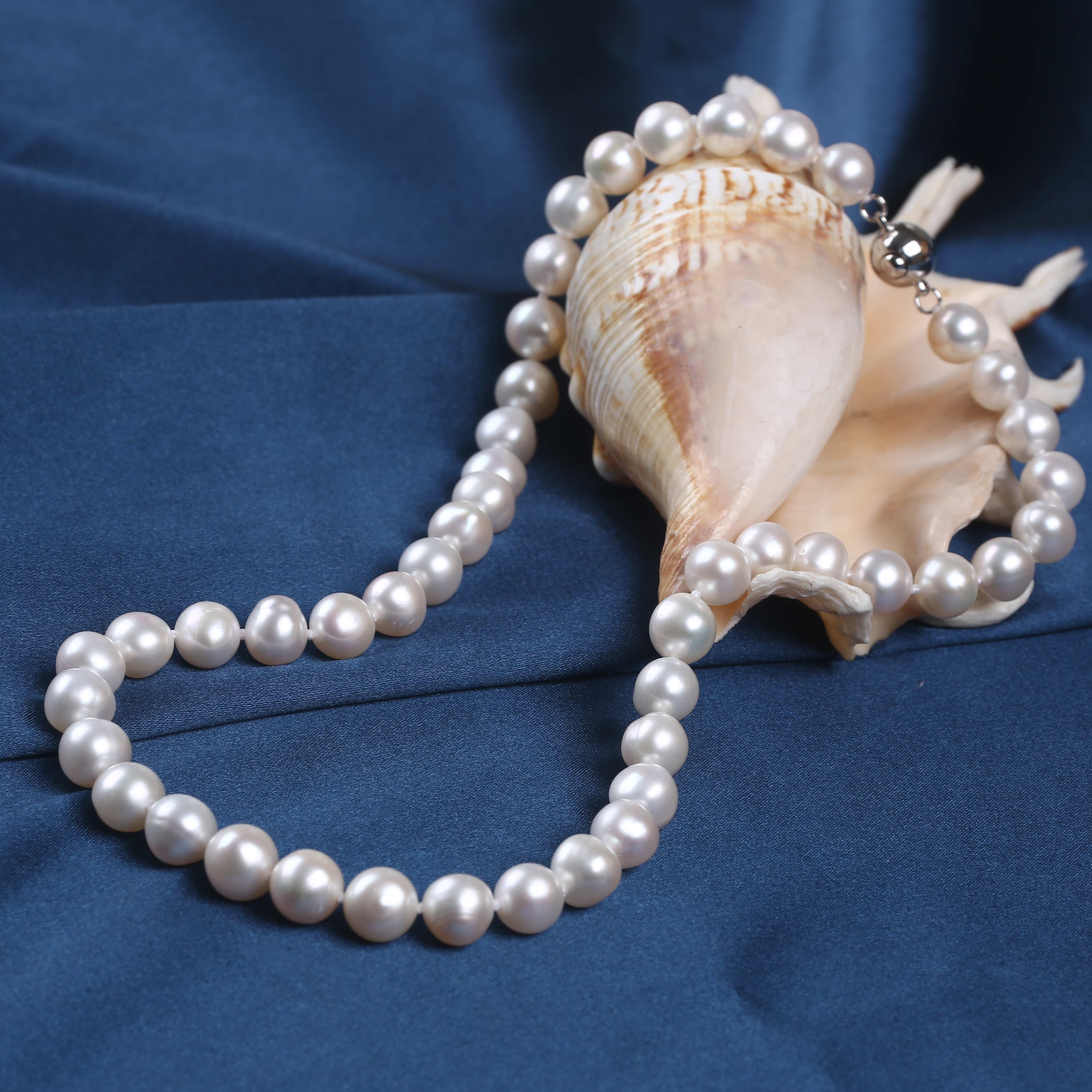 Classic Natural White Pearl Chain Necklace for Women