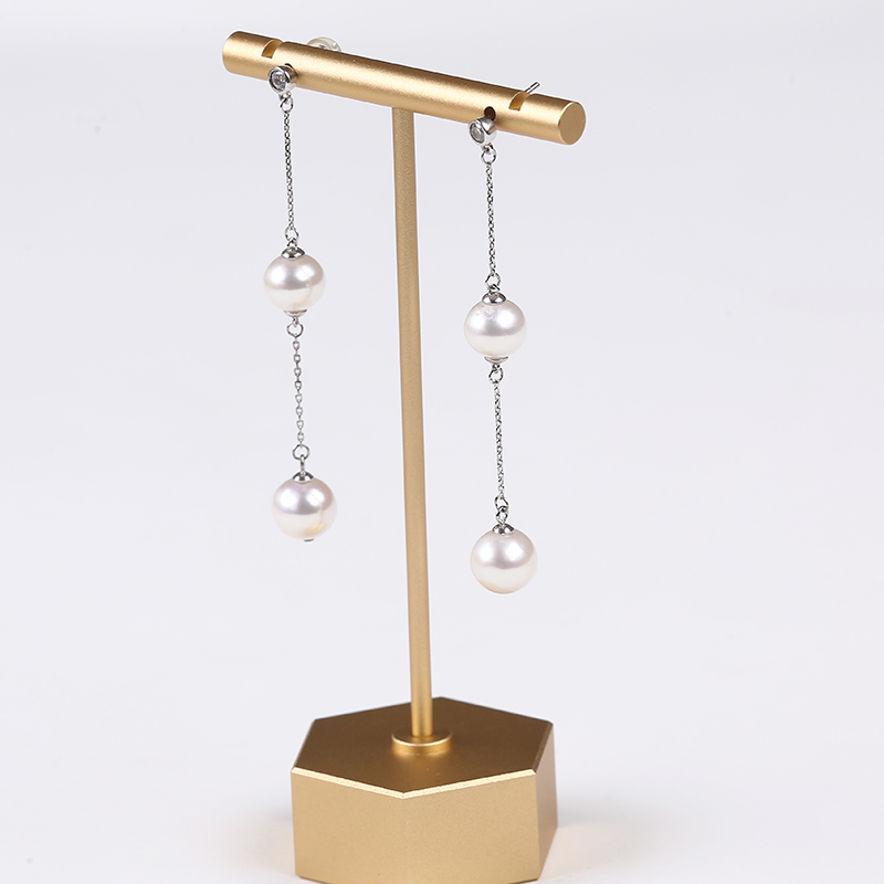 Temperamental And Elegant Silver Chain Pearl Earring for Party